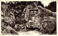 VINTAGE POSTCARD Drill De Fontainebleau Rock Of Rousseau and Millet Falls of Apremont