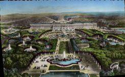VINTAGE POSTCARD Versailles And Its Wonders View on the park and the castle