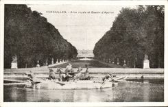 VINTAGE POSTCARD Versailles Gone Royal And Basin of Apollo
