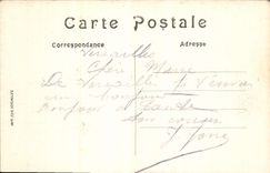 VINTAGE POSTCARD Park Of Versailles hant It of the green carpet