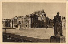 VINTAGE POSTCARD Splendors And Charms Of Versailles Royal Court