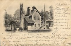 VINTAGE POSTCARD Park Of Small Trianon the House of the Miller