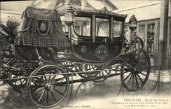 La POSTAL Versalles Musee de la VENDIMIA de los coches transporta siendo utilizado al Tsar Nicolás II de 1897 y para el d Italie del rey en 190Russy Rusia