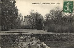 CPA Rambouillet Le Chateau Vu Des Canaux