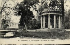 CPA Versailles Le Petit Trianon Le Temple de L'Amour