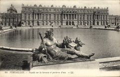 CPA Versailles Facade Sur la Terrasse et Parterre d'eau