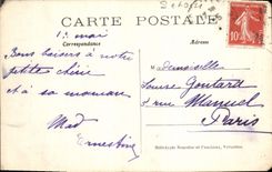 La POSTAL Terrasse de la VENDIMIA del paladar de Versalles agrupa a niños de Lespingola