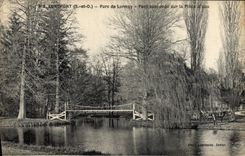 VINTAGE POSTCARD Longpont Park of Lormoy Suspended bridge on the water Place