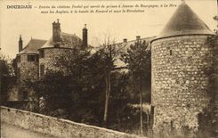 VINTAGE POSTCARD Dourdan Entered of the Feudal Castle