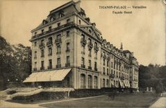 CPA Versailles Trianon Palace Facade Ouest