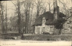 CPA Versailles Hameau de Marie Antoinette Le Presbytere