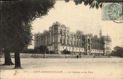 CPA Saint Germain En Laye Le Chateau vu du Parc