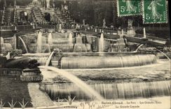 CPA Saint Cloud Le Parc Les Grandes Eaux La Grande Cascade