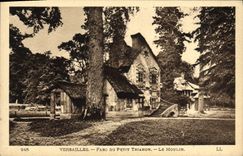 CPA Versailles Parc Du Petit Trianon Le Moulin