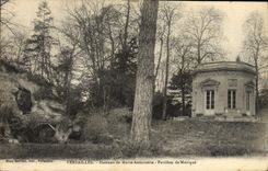 VINTAGE POSTCARD Versailles Hamlet Of Marie Antoinette Pavillon Of Music
