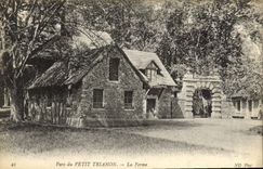 VINTAGE POSTCARD Park Of Small Trainon the Farm