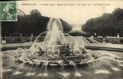 Lavabo grande del agua de Versalles de la POSTAL de la VENDIMIA del latone la alfombra verde el canal grande