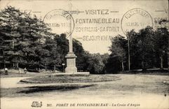 VINTAGE POSTCARD Drill De Fontainebleau the cross of Augas