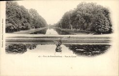 VINTAGE POSTCARD Park De Fontainebleau Seen Of the Canal