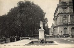 VINTAGE POSTCARD Fontainebleau the Castle Court of Ulysses