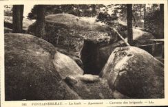VINTAGE POSTCARD Fontainebleau the Drill Apremont cave of the brigands