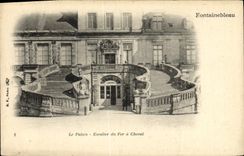 VINTAGE POSTCARD Fontainebleau the Palate Staircase Of the Horseshoe