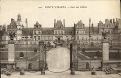 VINTAGE POSTCARD Fontainebleau Court Of the Good-byes