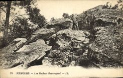 VINTAGE POSTCARD Nemours the Beauregard Rocks