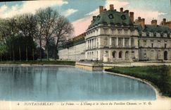 CPA Fontainebleau Le Palais Et Le Musee Du Pavillon Chinois