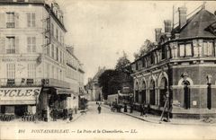 VINTAGE POSTCARD Fontainebleau La Poste And the Chancellery Hotel of the Chancellery Cycles