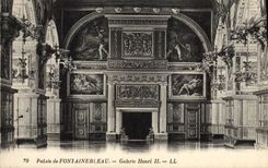 CPA Palais De Fontainebleau Galerie Henri II