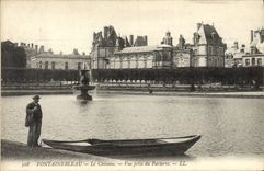 CPA Fontainebleau Le Chateau Vue Prise Du Parterre
