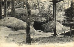 CPA Foret De Fontainebleau Caverne Des Brigands