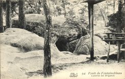 CPA Foret De Fontainebleau Caverne Des Brigands