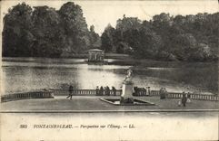 CPA Fontainebleau Perspective Sur l'Etang