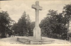 CPA Foret De Fontainebleau Carrefour Du Calvaire