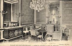 VINTAGE POSTCARD Palate De Fontainebleau Cabinet or Napoleon 1st signed his abdication