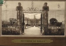VINTAGE POSTCARD To remember Of Melun