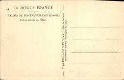 CPA La Douce France Palais De Fontainebleau Entree Laterale Du Palais