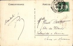 VINTAGE POSTCARD Drill of Fontainebleau Seen from of the Park