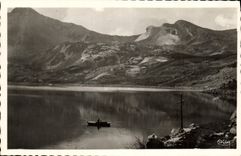 MODERN CARD Lake of Ales Walk in the boat