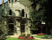 CPM Les Merveilles du Val de Loire Orleans Les ruines de la chapelle Saint Jacques