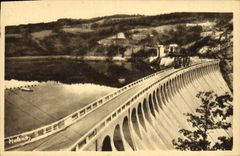 VINTAGE POSTCARD Dam De Sarrans the Road Which Passes At the Top Of the Dam
