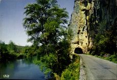 MODERN CARD Picturesque Lot the Procession Of the English the Road Passes Under From Rocers In corbelling