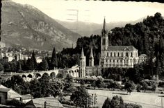 CPM Lourdes La Basilique Et Le Pic Du Jer