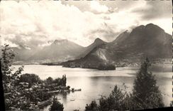 CPM Lac d'Annecy Le Port De Talloires Le Lac le roc de Chere
