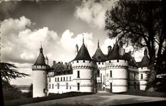 CPM Chaumont Facade Du Chateau Sur Le Parc