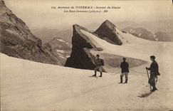 VINTAGE POSTCARD Climbing Of Vignemale Summit Of the Glacier the Two twins Alpinism