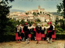MODERN CARD In Catalan Country Sardane By the Group Of Saint Laurent De Cerdans Folklore