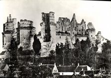 CPM Pierrefonds Le Chateau avant La Retauration De Viollet Le Duc